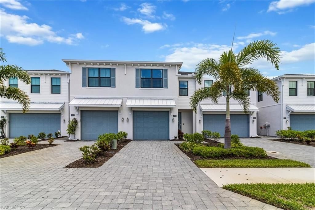 13021 Pembroke Dr, Naples, FL 34105 Photo