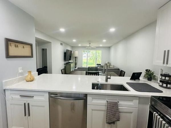 2601 NE 3rd Court, Unit 105, Boynton Beach, FL 33435
