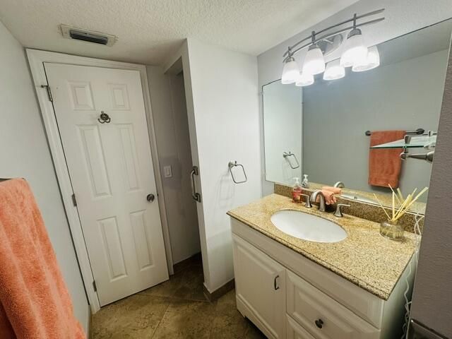 2601 NE 3rd Court, Unit 105, Boynton Beach, FL 33435 Photo
