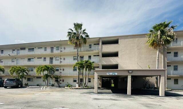 2601 NE 3rd Court, Unit 105, Boynton Beach, FL 33435 Photo
