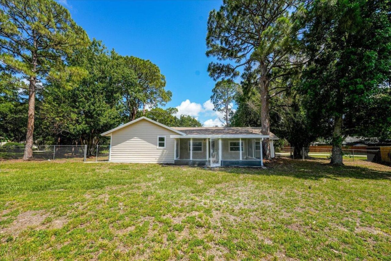 271 NE Naylor St Street, Palm Bay, FL 32907 Photo