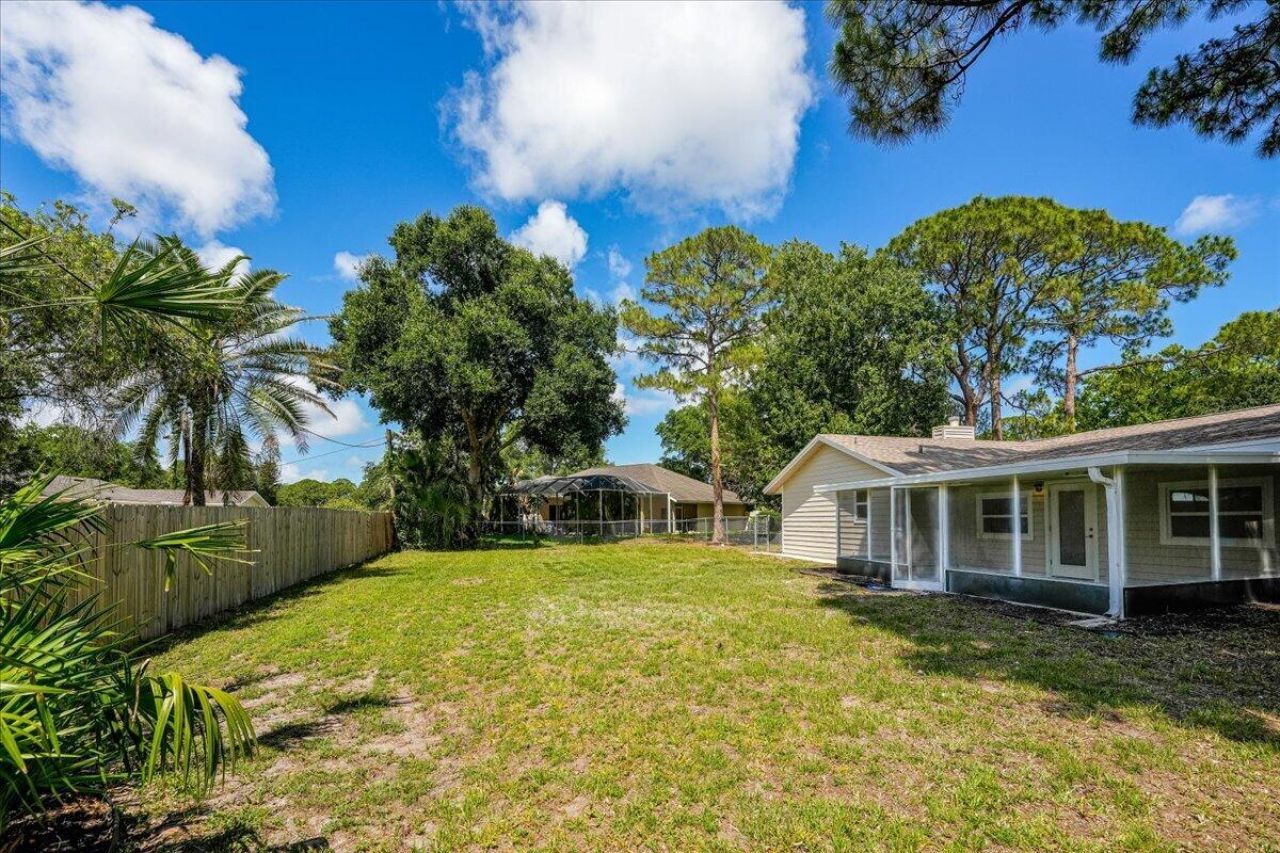 271 NE Naylor St Street, Palm Bay, FL 32907 Photo
