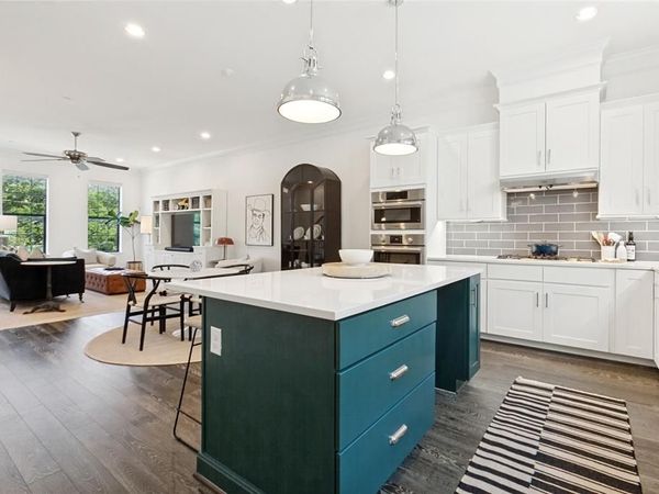 7333 Valley View Lane, Unit 604, Dallas, TX 75240