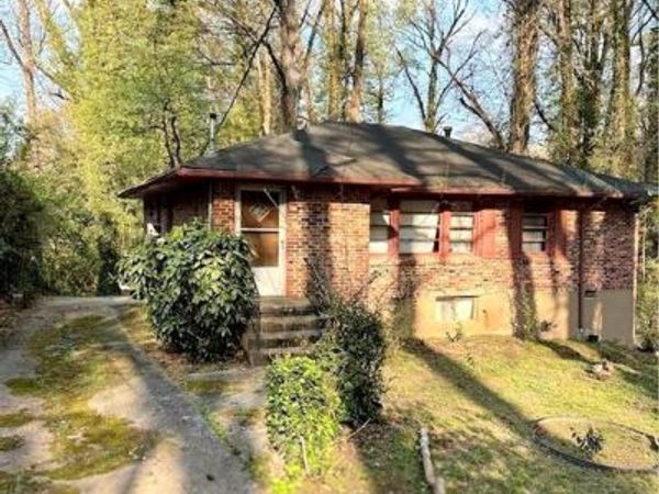 1142 Eastridge Road , Atlanta, GA 30311
