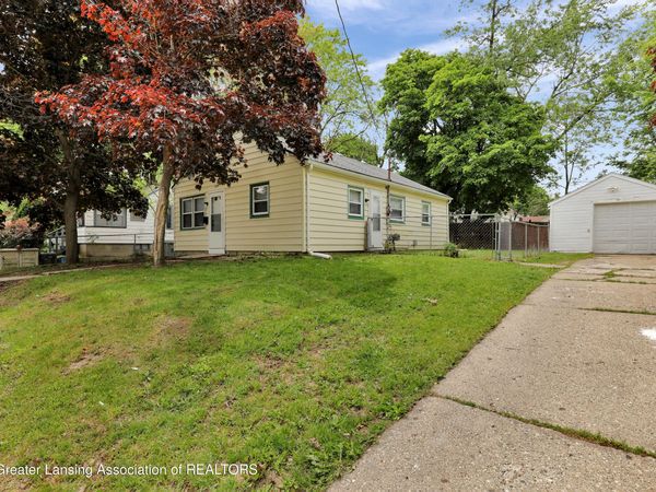 1325 Roselawn Avenue, Lansing, MI 48915