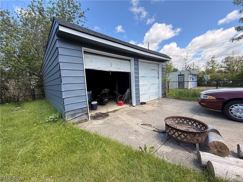 13701 Maple Leaf Drive, Garfield Heights, OH 44125 Photo 4