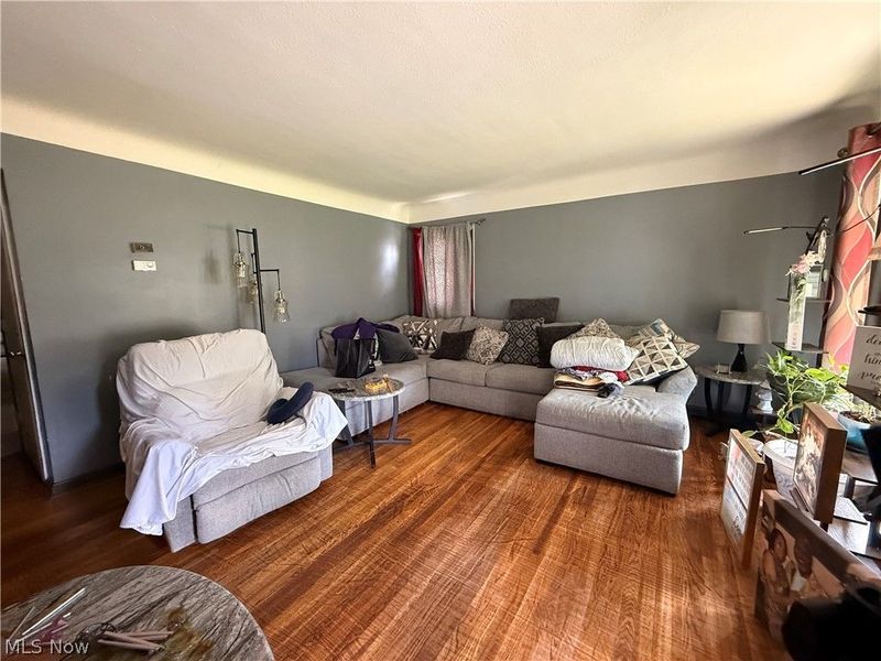 13701 Maple Leaf Drive, Garfield Heights, OH 44125 Photo 6