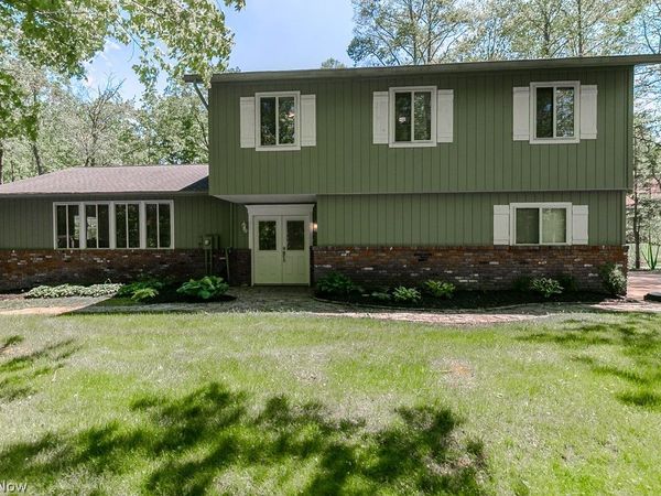 11905 Sandgate Drive , Chesterland, OH 44026