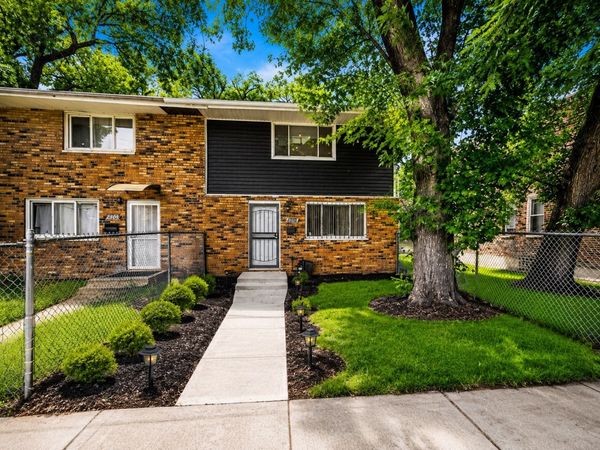 8818 S Cottage Grove Avenue , Chicago, IL 60619