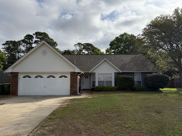 5 Neptune Drive, Mary Esther, FL 32569