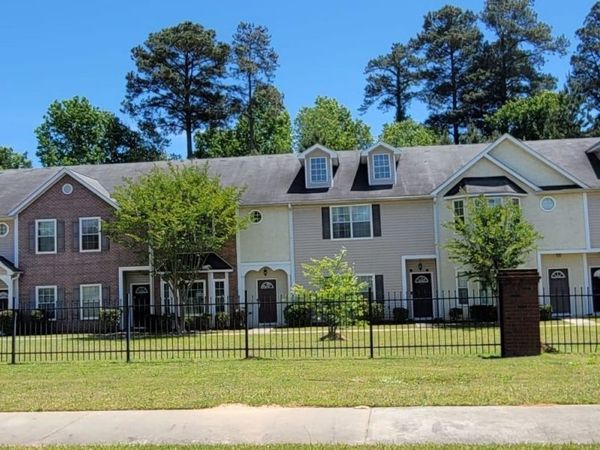 8632 Thomas Road, Riverdale, GA 30274