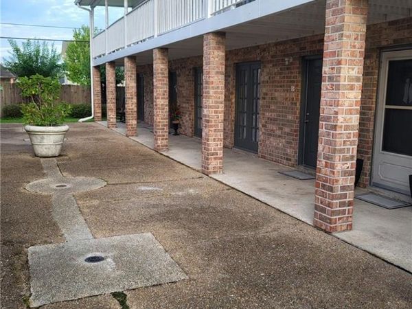 56 CARRIAGE Lane, Unit C, Destrehan, LA 70047