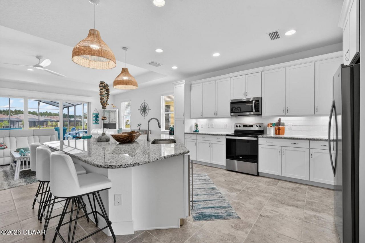 768 Margaritaville Avenue, Daytona Beach, FL 32124 Photo