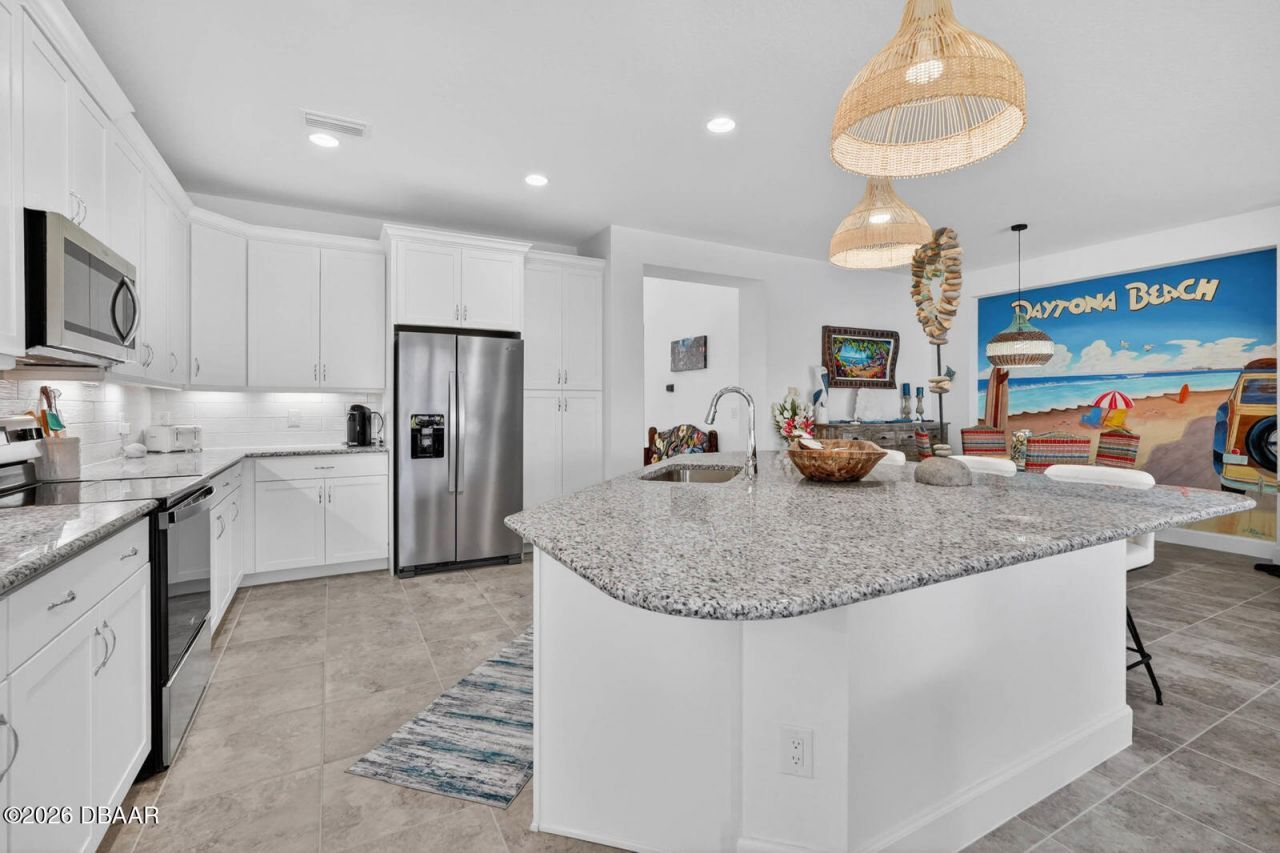 768 Margaritaville Avenue, Daytona Beach, FL 32124 Photo