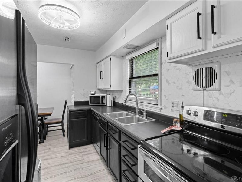278 N. American Blvd, Vandalia, OH 45377 Photo 14