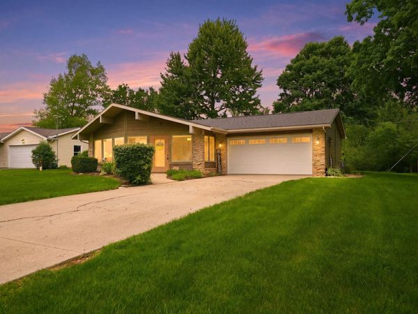17321 Lee Lane, Harlan, IN 46743