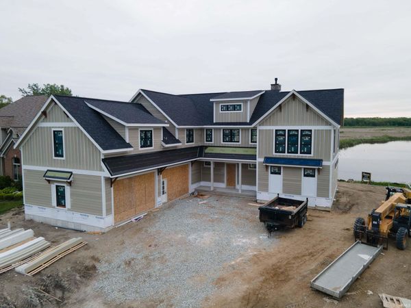 8199 E Constitution Drive, Syracuse, IN 46567