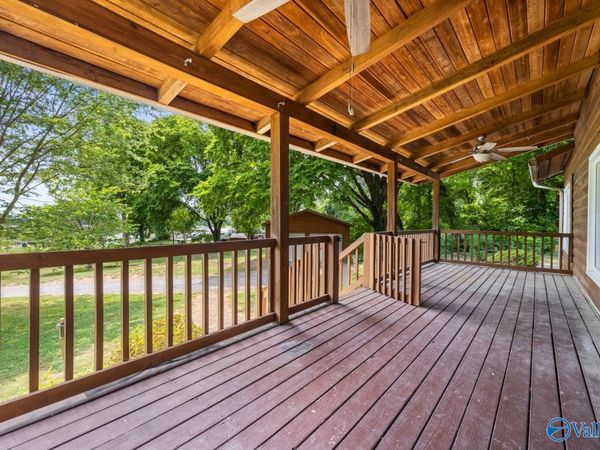 401 Worley Drive, Owens Cross Roads, AL 35763
