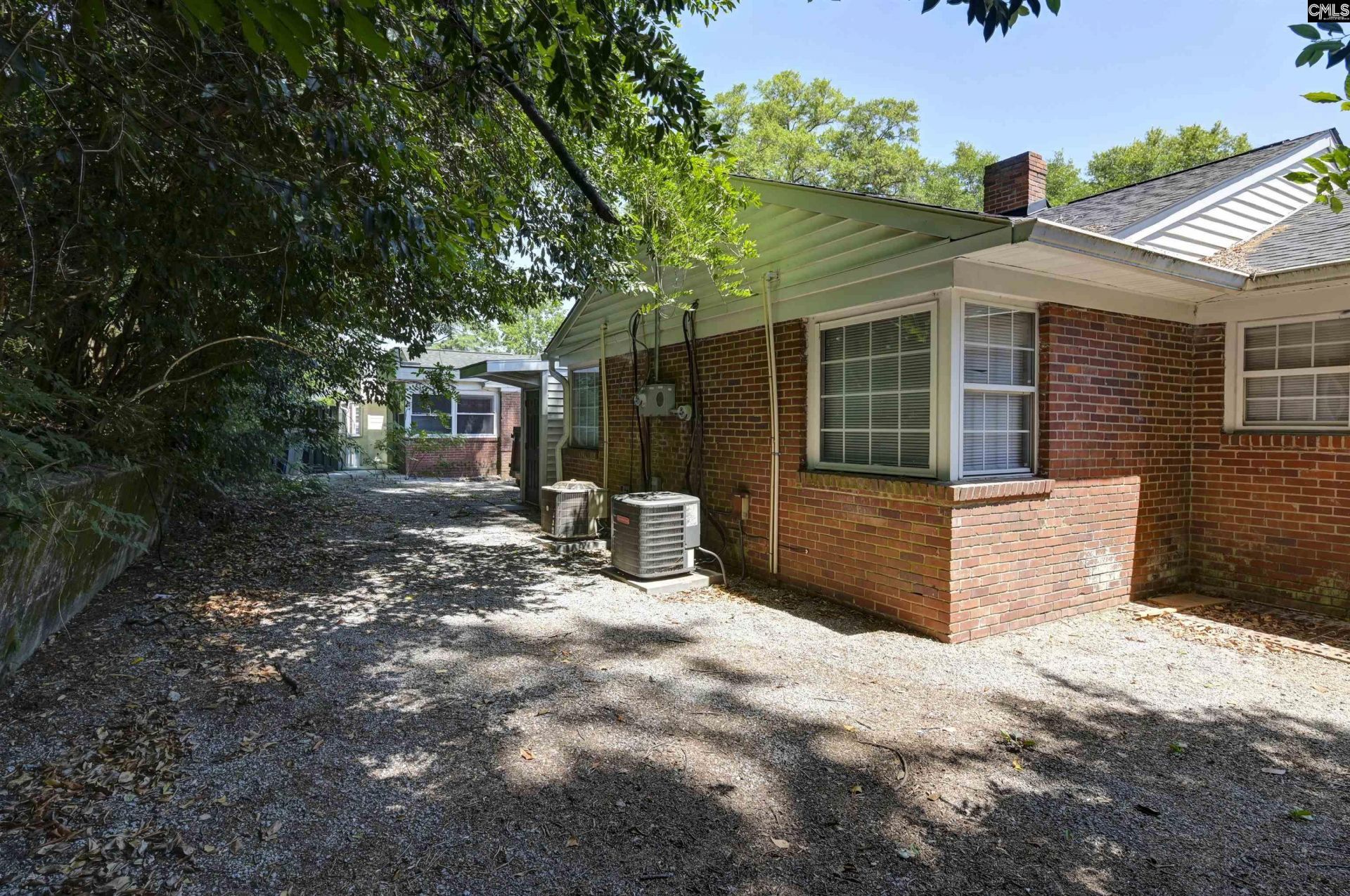 401-403 Waccamaw  Photo 5