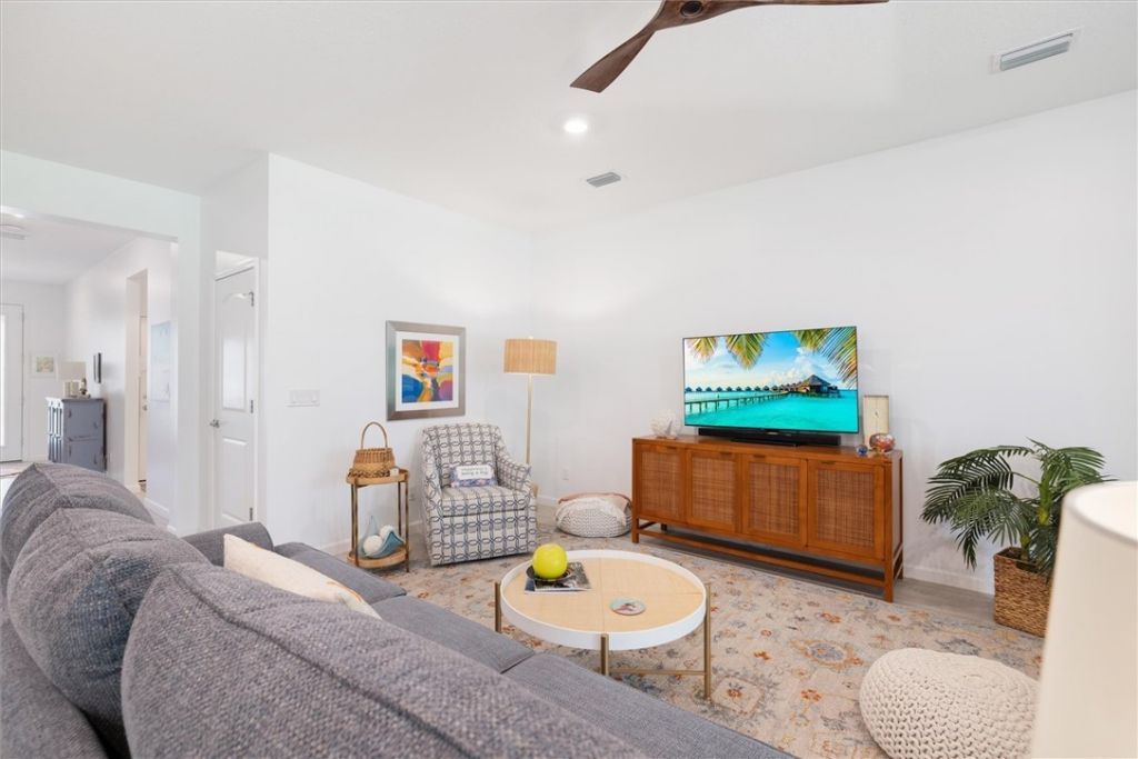 5048 Monroe Circle, Vero Beach, FL 32967 Photo