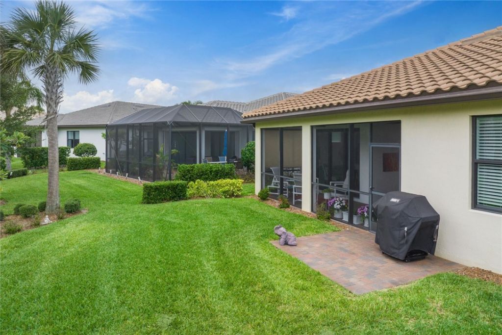 5048 Monroe Circle, Vero Beach, FL 32967 Photo