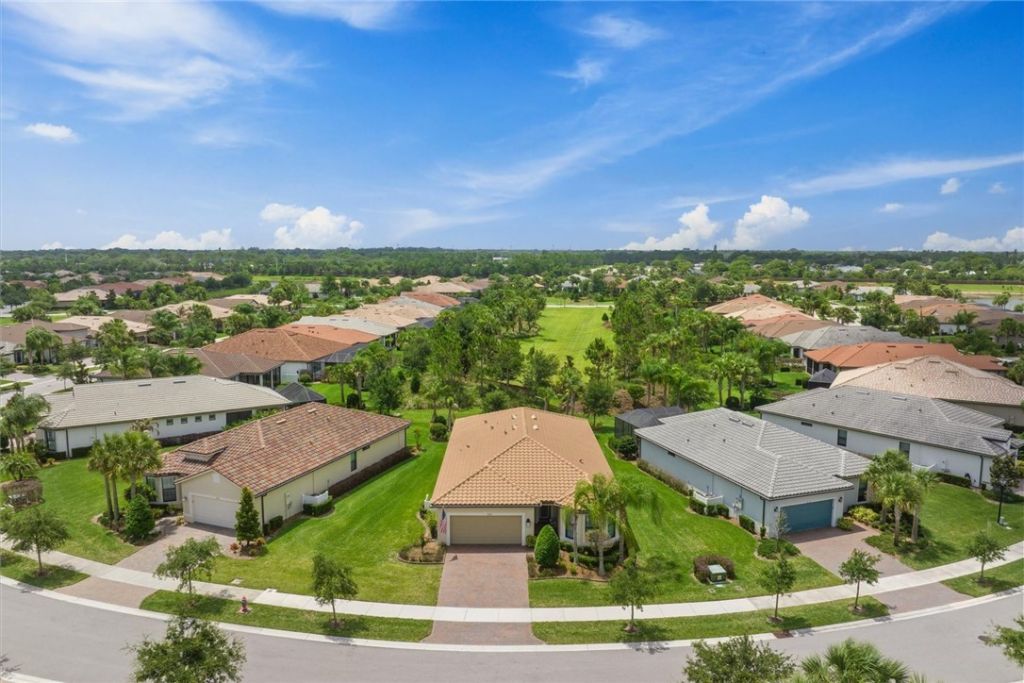 5048 Monroe Circle, Vero Beach, FL 32967 Photo