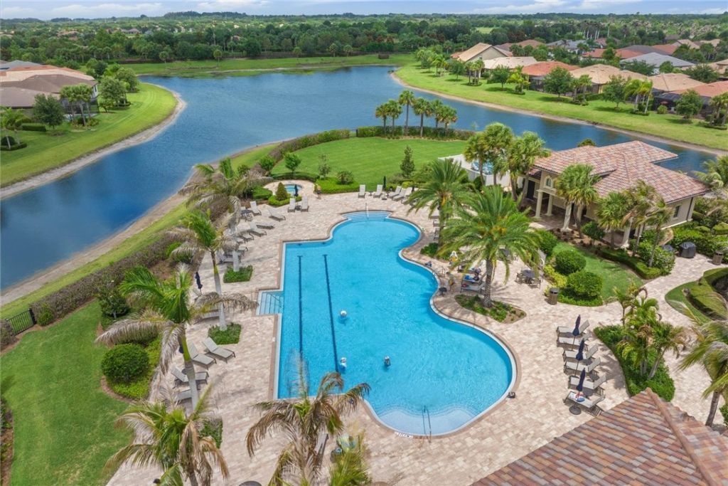 5048 Monroe Circle, Vero Beach, FL 32967 Photo