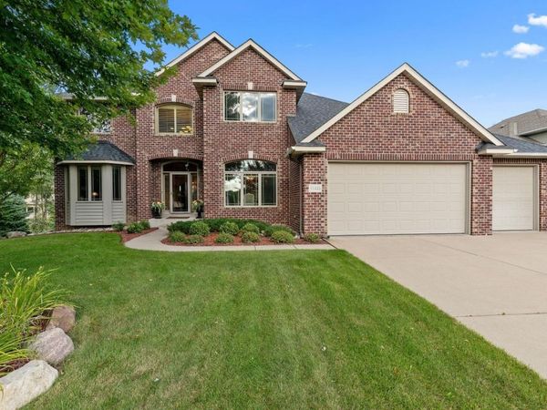 15335 Big Horn Pass NW, Prior Lake, MN 55372