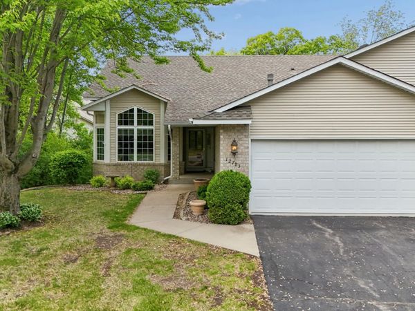 12783 Falcon Drive, Apple Valley, MN 55124