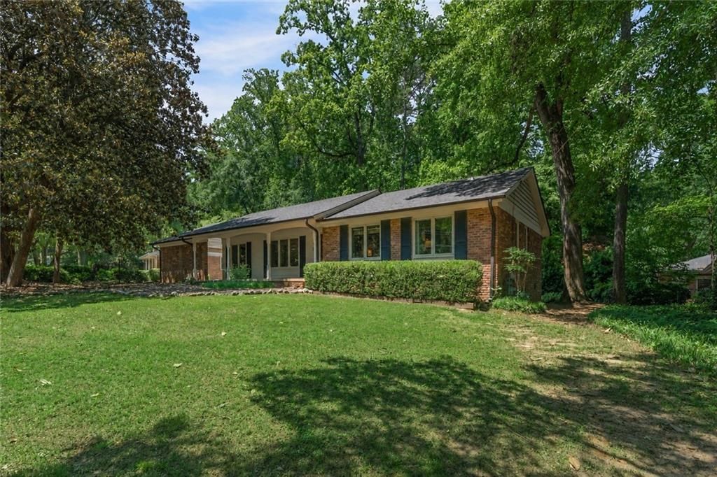 2564 Lake Flair Circle Ne, Atlanta, GA 30345 Main Photo