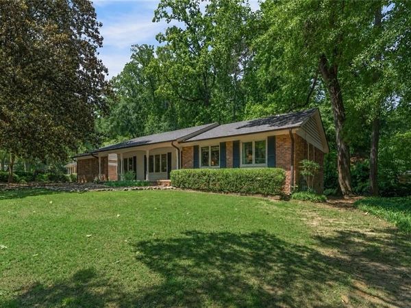 2564 Lake Flair Circle NE, Atlanta, GA 30345