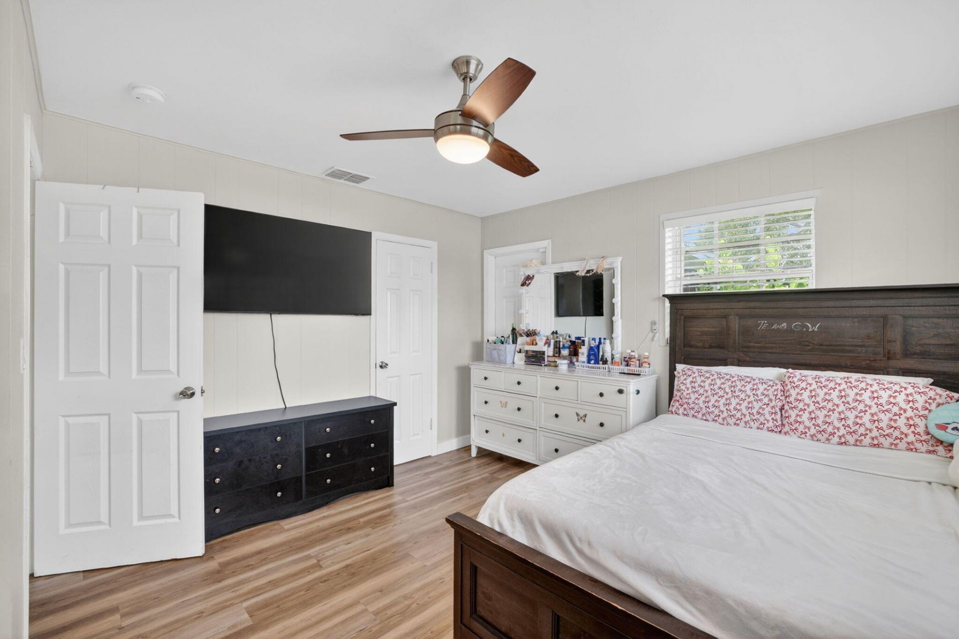 633 NW 30th Street, Wilton Manors, FL 33311 Photo