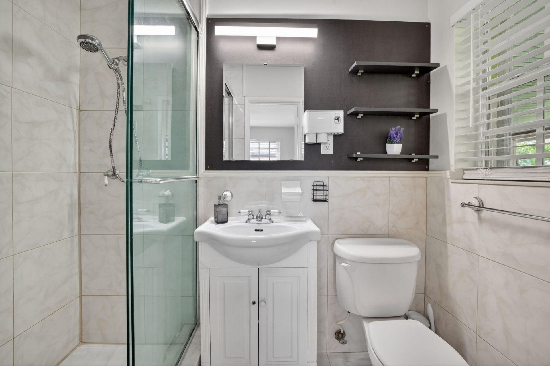 633 NW 30th Street, Wilton Manors, FL 33311 Photo