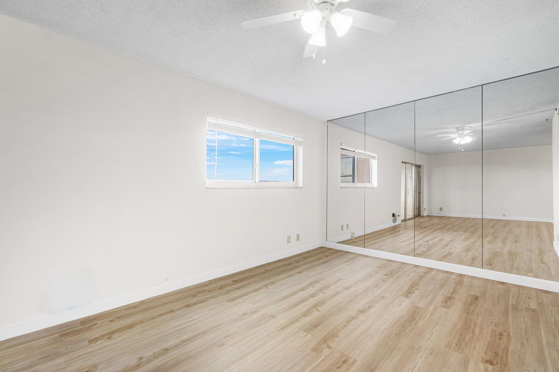 725 Lori Drive, Unit 410, Palm Springs, FL 33461 Photo