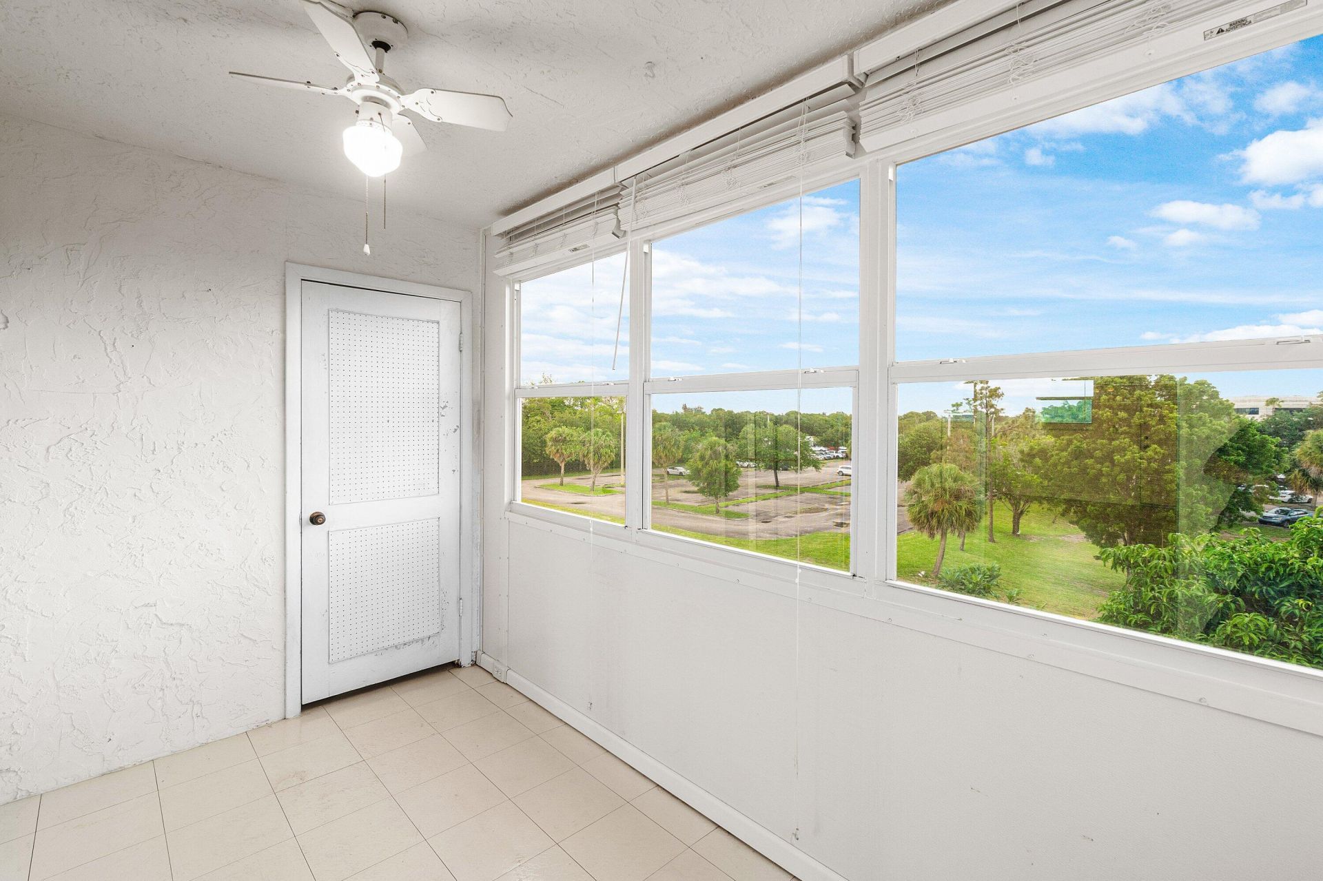 725 Lori Drive, Unit 410, Palm Springs, FL 33461 Photo
