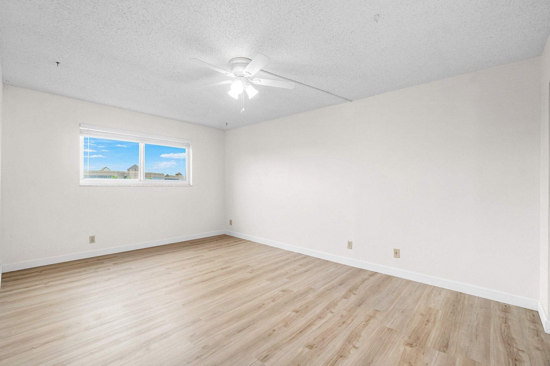 725 Lori Drive, Unit 410, Palm Springs, FL 33461 Photo