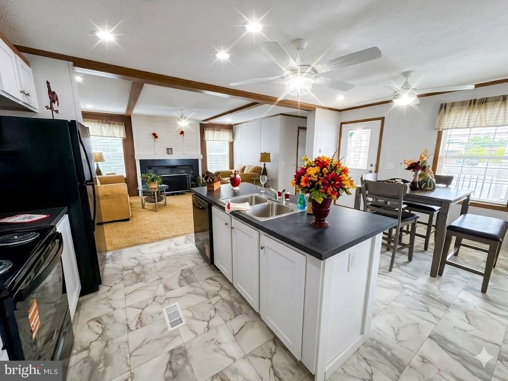 30 Debra Circle, Ephrata, PA 17522 Main Photo