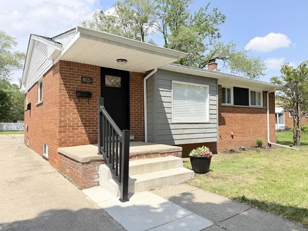 8026 Pembroke Avenue, Detroit, MI 48221