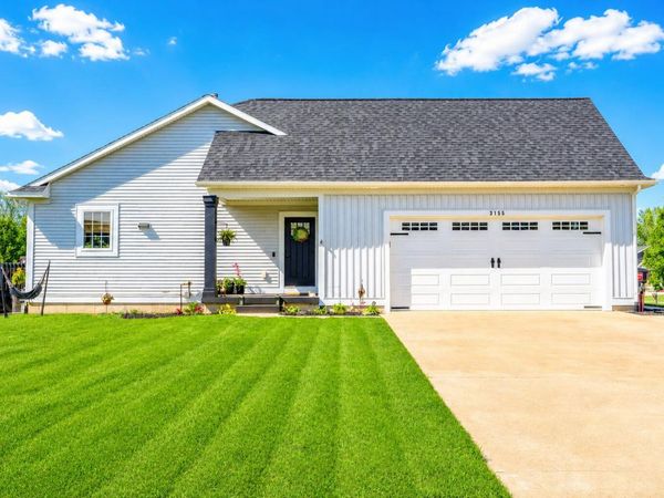 3155 Sandy Drive SW, Wyoming, MI 49418