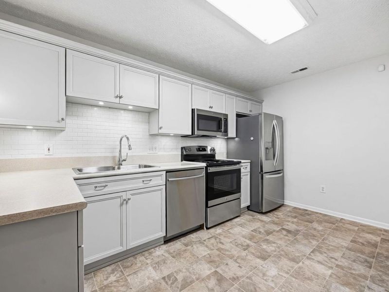 2619 Landings Way , Unit 30, Grove City, OH 43123 Photo 9