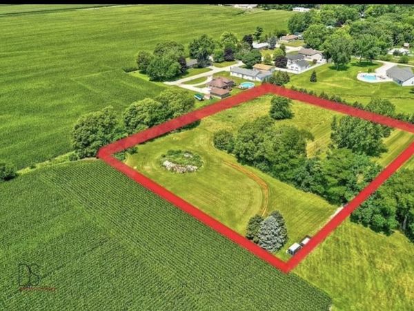 1822 N 2729th Road , Ottawa, IL 61350