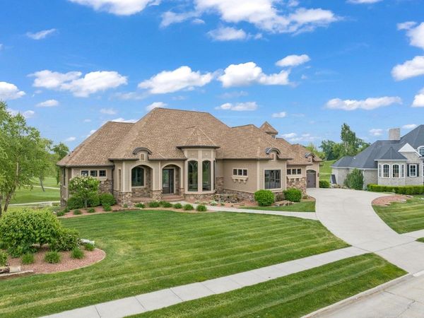 2411 NE Bellagio Court, Ankeny, IA 50021