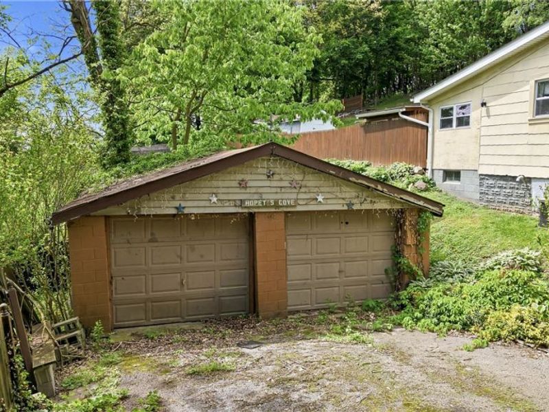 341 Canton Street, East Liverpool, OH 43920 Photo 6