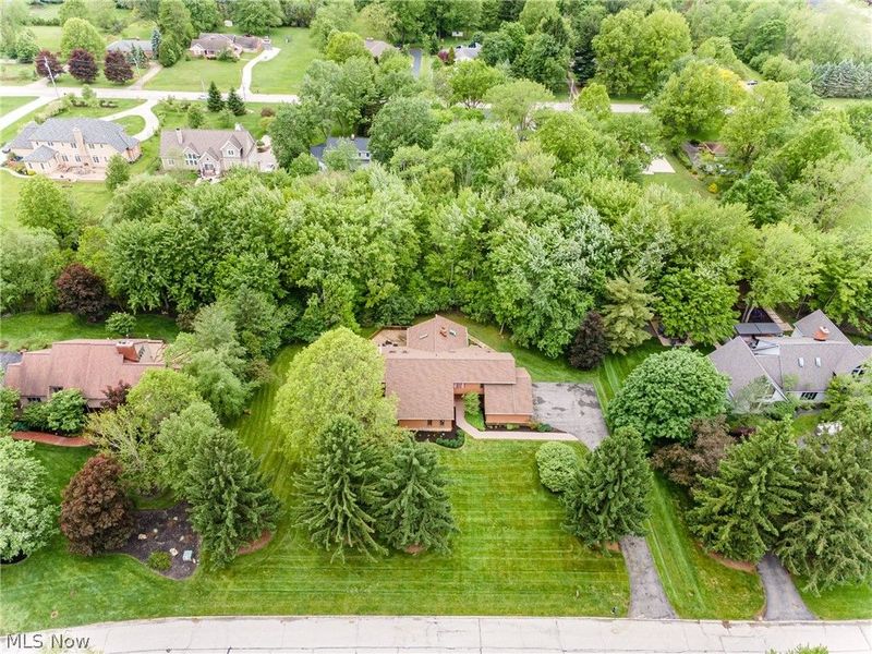 2626 Fairwood Drive , Pepper Pike, OH 44124 Photo 2