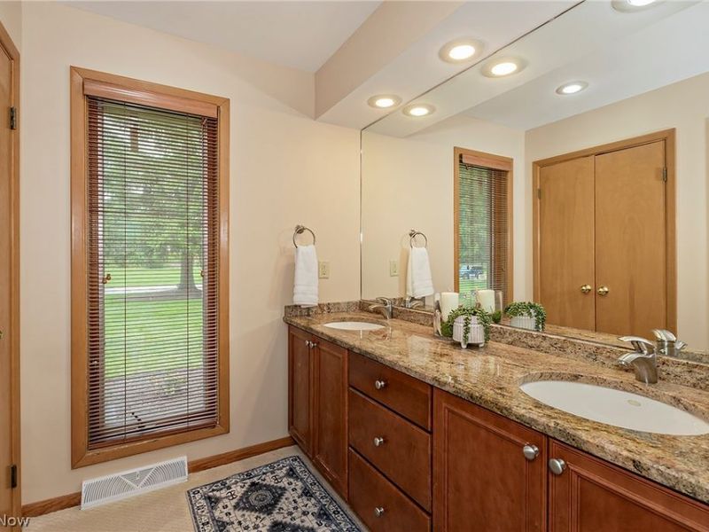 2626 Fairwood Drive , Pepper Pike, OH 44124 Photo 30