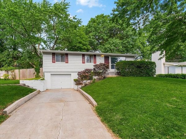 5914 N Euclid Avenue, Kansas City, MO 64118