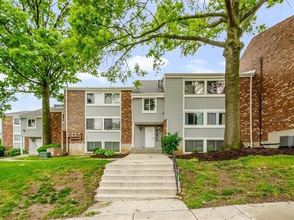 10104 W 96th Street, Unit C, Overland Park, KS 66212