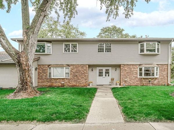 120 New Orleans Street, Schererville, IN 46375
