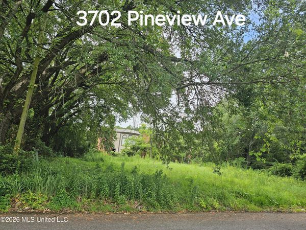 3702 Pineview Avenue, Pascagoula, MS 39581