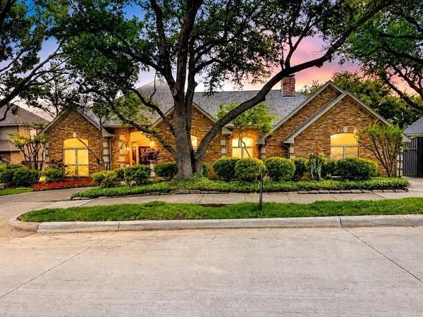 1003 N Wiltshire Drive , Carrollton, TX 75007